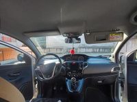 Usata Lancia Ypsilon 2016 Bianco Utilitaria