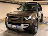 Usata Land Rover Defender HSE 241 CV (177 kW) 2020 Verde SUV