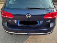 Usata VW Passat 140 CV (102 kW) 2011 Blu Station wagon