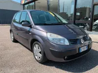 Usata Renault Scenic E-Tech 106 CV (77 kW) 2006 Marrone Monovolume