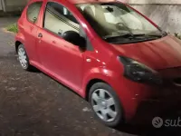 Usata Toyota Aygo 68 CV (50 kW) 2007 Rosso Utilitaria