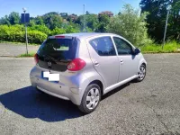 Usata Toyota Aygo 68 CV (50 kW) 2007 Giallo Utilitaria