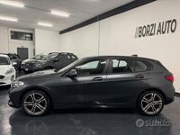 Usata BMW 118 Sport Line 140 CV (102 kW) 2020 Grigio Utilitaria