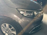 Usata Renault Captur 110 CV (80 kW) 2018 Grigio SUV