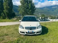 Usata Mercedes A180 Avantgarde 109 CV (80 kW) 2011 Bianco Utilitaria