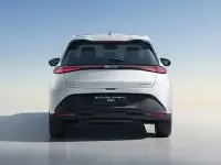 Nuova BYD Dolphin Comfort 155 kW (212 CV) 2026 Skiing white Utilitaria