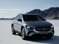 Nuova Mercedes GLA200 150 CV (110 kW) 2025 Argento SUV