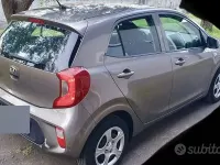 Gebraucht Kia Picanto 67 PS (49 kW) 2018 Grau Kleinwagen