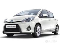 Usata Toyota Yaris Hybrid Lounge 2013 Bianco Berlina