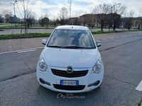 Usata Opel Agila 94 CV (69 kW) 2013 Bianco Utilitaria