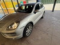 Usata Porsche Cayenne 240 CV (176 kW) 2011 Grigio SUV