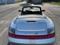 Usata Porsche 911 Carrera Cabriolet 320 CV (235 kW) 2004 Argento Cabrio