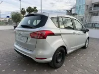 Usata Ford B-MAX Titanium 87 CV (63 kW) 2017 Argento Monovolume