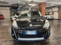 Usata Renault Clio II Dynamique 75 CV (55 kW) 2010 Nero Berlina