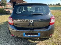 Usata Dacia Sandero Ambiance 90 CV (66 kW) 2016 Nero Berlina