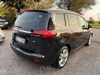Usata Opel Zafira Tourer 131 CV (96 kW) 2013 Nero Monovolume