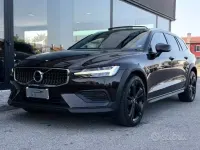 Usata Volvo V60 CC 190 CV (139 kW) 2020 Marrone Station wagon