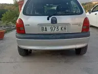 Usata Opel Corsa 90 CV (66 kW) 1999 Grigio Berlina