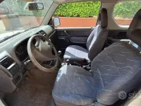 Usata Suzuki Jimny 80 CV (58 kW) 2002 Bianco SUV