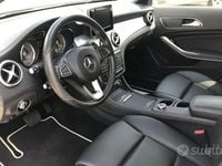 Usata Mercedes GLA200 Business 136 CV (100 kW) 2016 Bianco SUV
