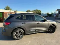 Usata Ford Kuga 120 CV (88 kW) 2023 Grigio SUV