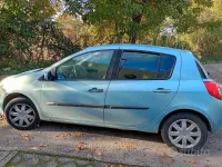 Usata Renault Clio 68 CV (50 kW) 2009 Blu Utilitaria