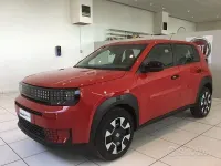 Nuova Fiat Grande Panda Icon 101 CV (74 kW) 2026 Rosso Utilitaria