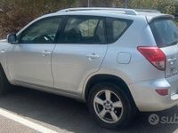 Usata Toyota RAV4 136 CV (100 kW) 2006 Grigio SUV
