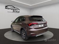 Usata Fiat Tipo Cross 130 CV (95 kW) 2022 Marrone Berlina