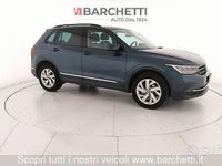 Usata VW Tiguan Life 150 CV (110 kW) 2021 Blu/azzurro SUV