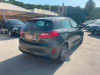 Usata Ford Fiesta ST-Line 85 CV (62 kW) 2017 Grigio Utilitaria