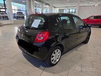 Usata Renault Clio II Dynamique 75 CV (55 kW) 2009 Nero Berlina