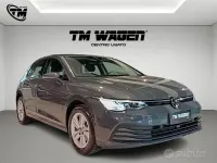 Usata VW Golf VIII Life 110 CV (80 kW) 2021 Grigio Berlina