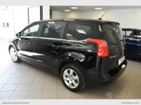Gebraucht Peugeot 5008 Business-Line 112 PS (82 kW) 2012 Schwarz Van / Kleinbus