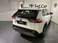 Usata Toyota RAV4 Hybrid Active 218 CV (160 kW) 2023 Bianco SUV