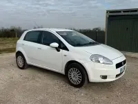 Usata Fiat Grande Punto 77 CV (56 kW) 2008 Bianco Utilitaria