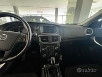 Usata Volvo V40 Kinetic 150 CV (110 kW) 2017 Blu Station wagon