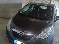 Usata Opel Meriva 95 CV (69 kW) 2012 Grigio Monovolume