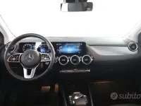 Usata Mercedes B180 116 CV (85 kW) 2021 Nero notte Utilitaria