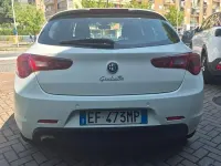 Usata Alfa Romeo Giulietta Distinctive 105 CV (77 kW) 2010 Bianco Utilitaria