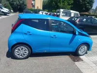 Usata Toyota Aygo 72 CV (52 kW) 2019 Bluazzurro Utilitaria