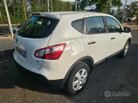 Usata Nissan Qashqai Acenta 110 CV (80 kW) 2014 Bianco SUV