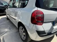 Usata Renault Modus 75 CV (55 kW) 2012 Bianco Monovolume