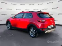 Second-hand Kia Stonic Urban 83 CP (61 kW) 2024 Roșu SUV