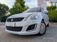 Usata Suzuki Swift 75 CV (55 kW) 2015 Bianco pastello Utilitaria