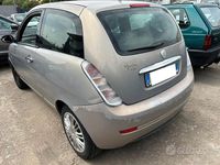 Usata Lancia Ypsilon 75 CV (55 kW) 2008 Marrone Utilitaria