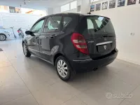 Usata Mercedes A180 Avantgarde 109 CV (80 kW) 2008 Nero Berlina