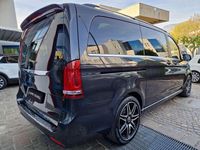 Usata Mercedes V300 Exclusive 239 CV (175 kW) 2019 Graphitgrau metallic Monovolume