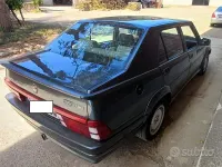 Usata Alfa Romeo 75 155 CV (114 kW) 1986 Verde Berlina