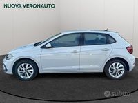 Usata VW Polo Style 95 CV (69 kW) 2023 Beige Utilitaria